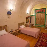 Pietra Cave فندق