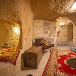 Pietra Cave *
