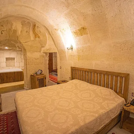Hotel Pietra Cave