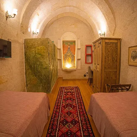 Hotel Pietra Cave