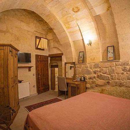 Pietra Cave 酒店 于尔居普